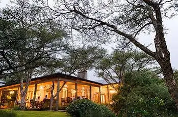 Hotel The Hilton Bush 3*